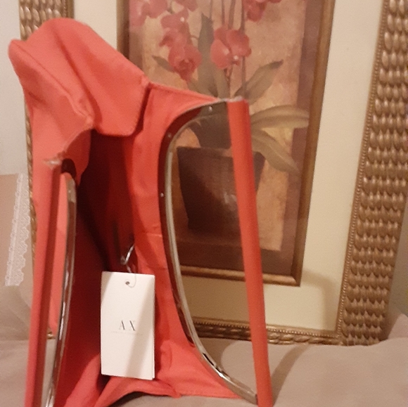 Designer Handbag - Picture 7 of 7